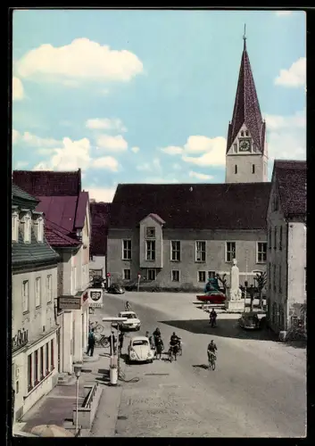 AK Vohburg a. der Donau, Rathaus mit Kriegerdenkmal, BP Tankstelle, VW Käfer
