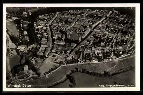 AK Wittstock /Dosse, Luftaufnahme der Stadt