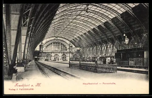 AK Frankfurt a. M., Hauptbahnhof, Perronhalle, Innenansicht
