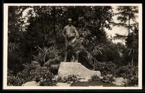 AK Altona-Stellingen-Hamburg, Carl Hagenbeck`s Tierpark, Denkmal Carl Hagenbeck