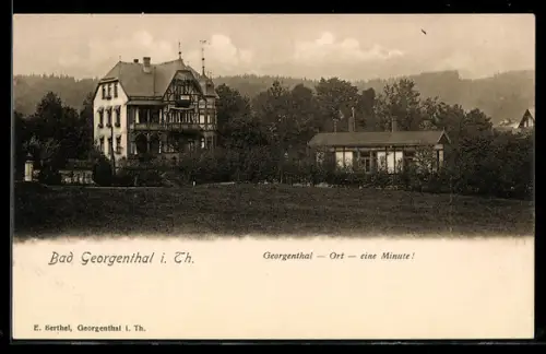 AK Bad Georgenthal i. Th., Ortsansicht mit Villa und Nebengebäude