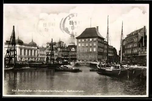 AK Kiel, Bootshafen mit Reichshallentheater und Rathausturm