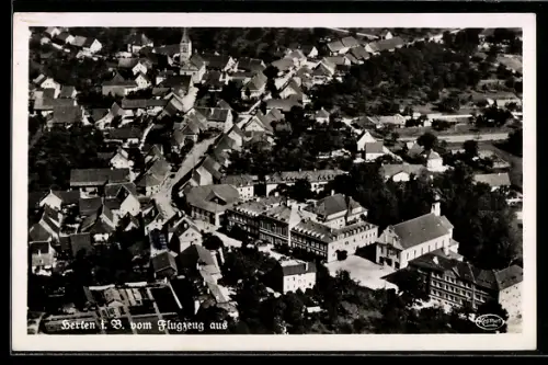AK Herten i. B., Strassenpartie mit Kirche, Fliegeraufnahme