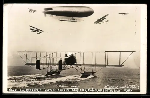 AK Britisches Wasserflugzeug in Fahrt an der Wasseroberfläche, Zeppelin im Überflug