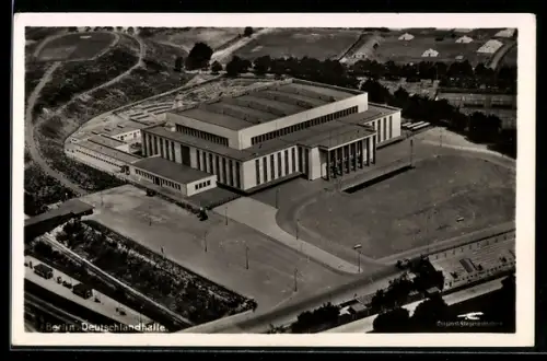AK Berlin-Charlottenburg, Deutschlandhalle vom Flugzeug aus