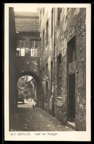 AK Berlin, Alt-Berlin, Hof im Krögel