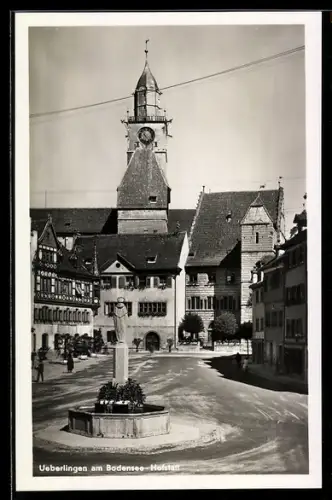 AK Ueberlingen am Bodensee, Hofstatt, mit Statue