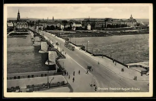 AK Dresden, Friedrich-August-Brücke, Strassenbahn, Elbufer