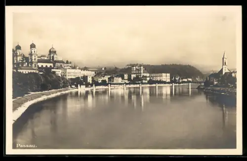AK Passau, Stadtansicht mit Dom und Fluss