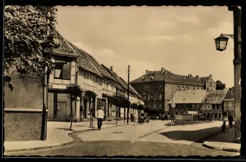 AK Osterburg /Altmark, Gasthaus am Marx-Engels-Platz