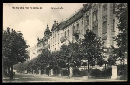 AK Hamburg-Harvestehude, Hartungstrasse mit Kutschen