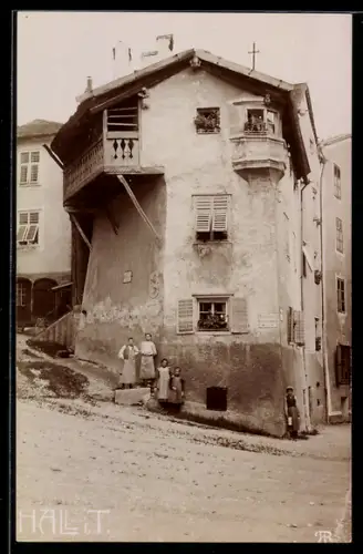 AK Hall, Naggl Burg