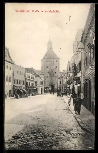 AK Vöcklabruck /O.-Oe., Vorstadtplatz mit Friseurgeschäft
