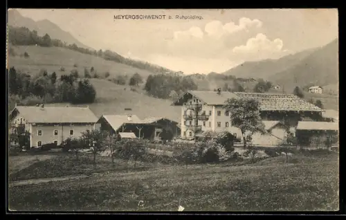 AK Maiergschwendt b. Ruhpolding, Ortspartie mit Hotel