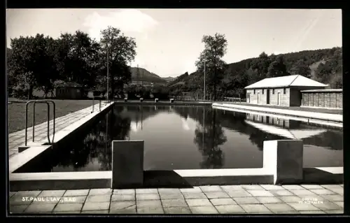 AK St. Paul i. Lav., Freibad mit Schwimmbecken und Badegebäude