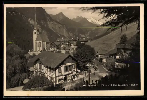 AK Heiligenblut, Ortsansicht mit Kirche und Grossglockner