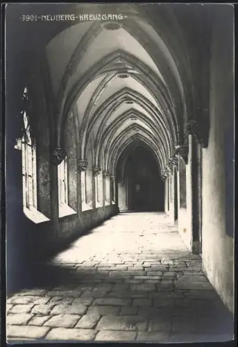 Fotografie unbekannter Fotograf, Ansicht Neuberg / Mürz, Kreuzgang