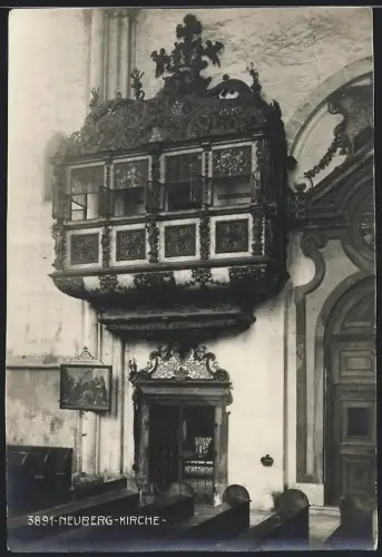 Fotografie unbekannter Fotograf, Ansicht Neuberg / Mürz, Kirche Innenansicht, Kanzel
