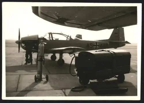 3 Fotografien Luftwaffen Fliegerhorst Fürstenfeldbruck, Flugzeug Piaggio P149 & Nord Aviation Atlas Transportflugzeug
