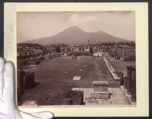 Fotografie G. Sommer, Napoli, Ansicht Pompei, Blick auf die Ruinen der Stadt, Grossformat 31 x 24cm