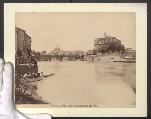 Fotografie unbekannter Fotograf, Ansicht Roma, Castel S. Angelo veduto dal Tevere, Grossformat 31 x 24cm