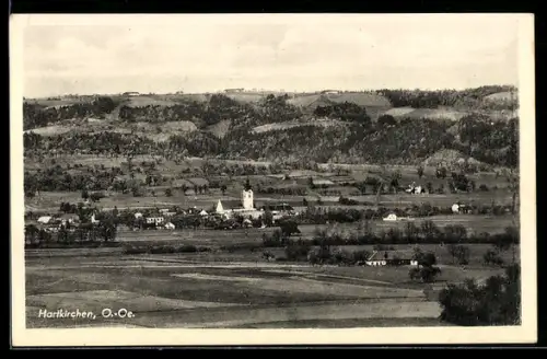AK Hartkirchen /O. Ö., Panorama mit Kirche