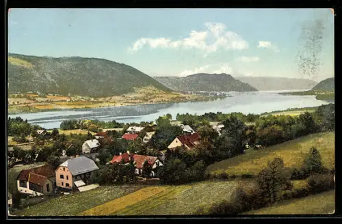 AK Steindorf am Ossiachersee, Panorama mit Ort und Seeufer