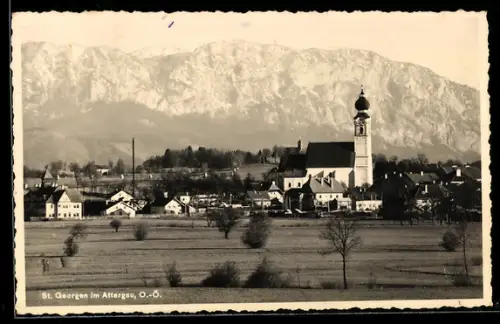 Foto-AK St. Georgen im Attergau, Totalansicht