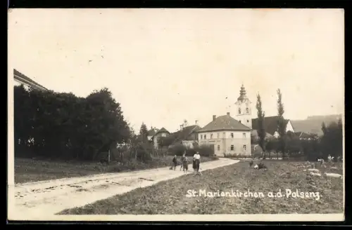 AK St. Marienkirchen a.d. Polsenz, Dorfpartie mit Kirche