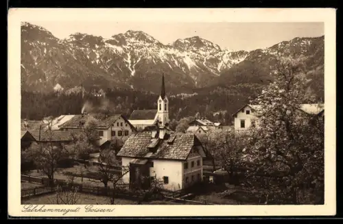 AK Goisern /Salzkammergut, Ortspanorama mit Kirche und Bergkulisse