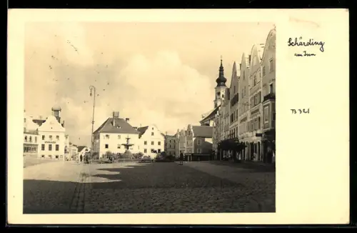 AK Schärding am Inn, Marktplatz mit Kirche und Giebelhäusern