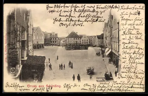AK Schärding, Marktplatz mit Häuserzeile und Passanten
