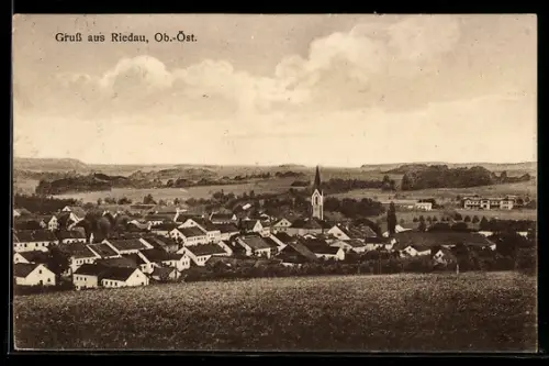 AK Riedau /Ob. Öst., Panorama mit Kirche