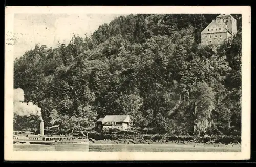 AK Esternberg / Oberösterreich, Flusspartie mit Schloss Krämpelstein und Dampfer