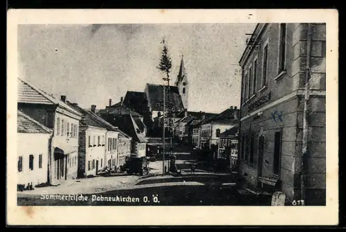 AK Pabneukirchen / Oberösterreich, Strassenansicht mit Kirche