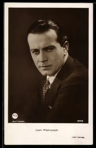 AK Schauspieler Ivan Petrovich im Anzug