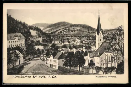 AK Weisskirchen bei Wels, Panorama mit Kirche