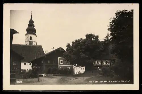 AK St. Veit im Innkreis, Ortspartie mit Kirche