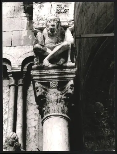 Fotografie Dr. Grebert, Ansicht Verona - Venetien / Italien, San Zeno, Portalvorbau, Kapitell & Architravschmuck links