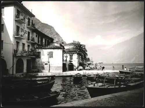 Fotografie Dr. Grebert, Ansicht Limone sul Garda, Hotel Monte Baldo & Bar am Hafenquai