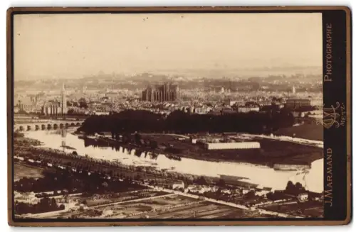 Fotografie J. Marmand, Metz, Ansicht Metz, Blick nach der Stadt