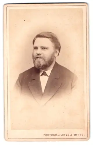 Fotografie Lutze & Witte, Magdeburg, Breite Weg, Porträt eines Herren
