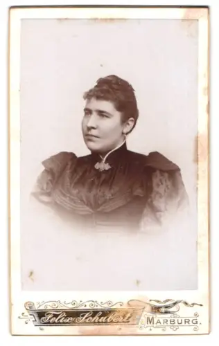 Fotografie Felix Schubert, Marburg, Ritterstrasse 4, Porträt einer Dame