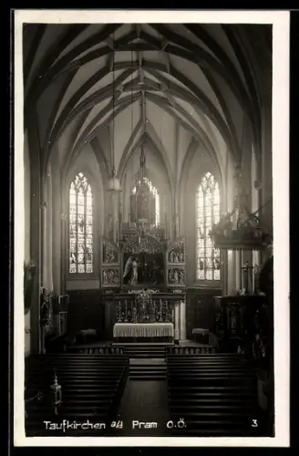 AK Taufkirchen a. d. Pram, Innenansicht der Kirche