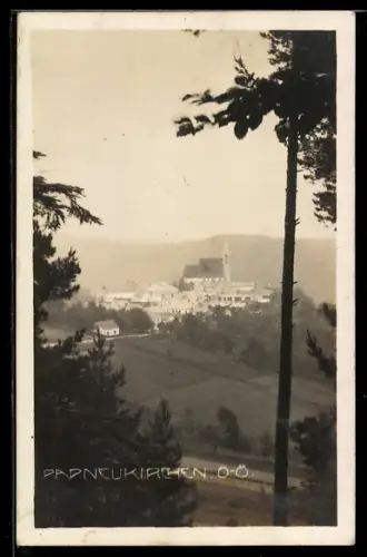 AK Pabneukirchen /O.-Ö., Teilansicht mit Kirche