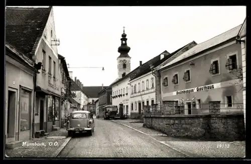 AK Münzbach, Grillnberger's Gasthaus mit Strassenpartie
