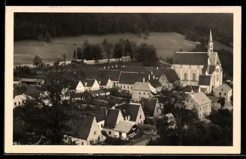 AK Gaming, N. ö. Landesjugendheim Gaming, Strassenpartie mit Kirche