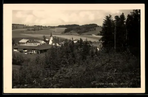 AK Pennewang bei Lambach, Ortspartie mit Kirche
