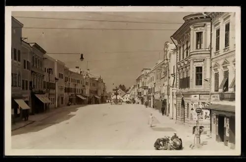 AK Schwanenstadt, Stadtplatz, Strassenansicht