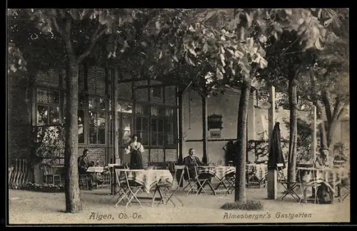 AK Aigen /Ob. Oe., Almesbergers Gasthaus F. Gruber, Gartenpartie